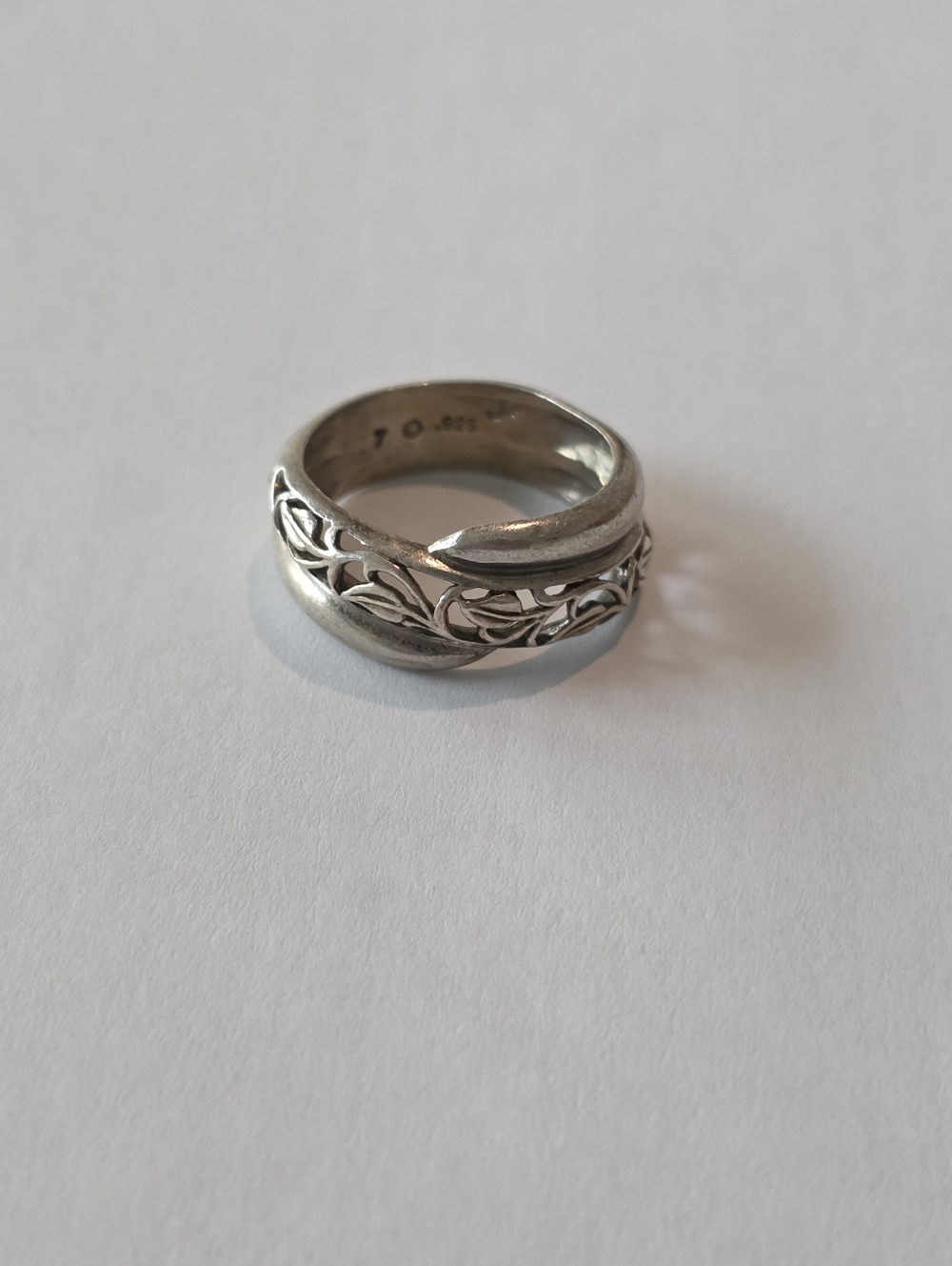 WHYTEWING Sterling Silver Leaves And Vines Twisted Band Ring Size 7.